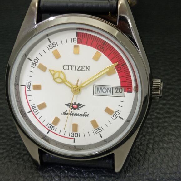 Vintage 1972 Citizen Automatic Mens Silver Watch W/daydate & Red accents - Picture 3 of 9